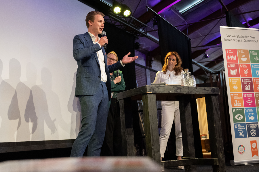 Kernteam werkt samen in een sessie